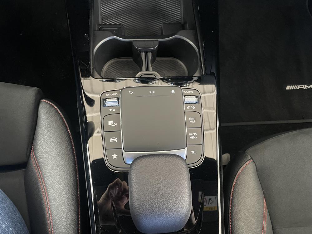 mercedes-benz-classe-a-2022-hibrido-a-gasolina-1332cc