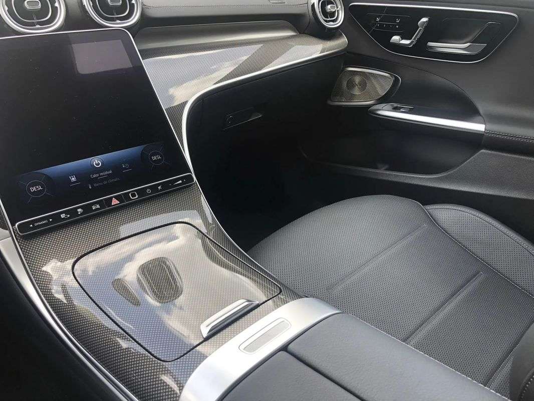 mercedes-benz-classe-c-2023-hibrido-a-gasolina-1999cc