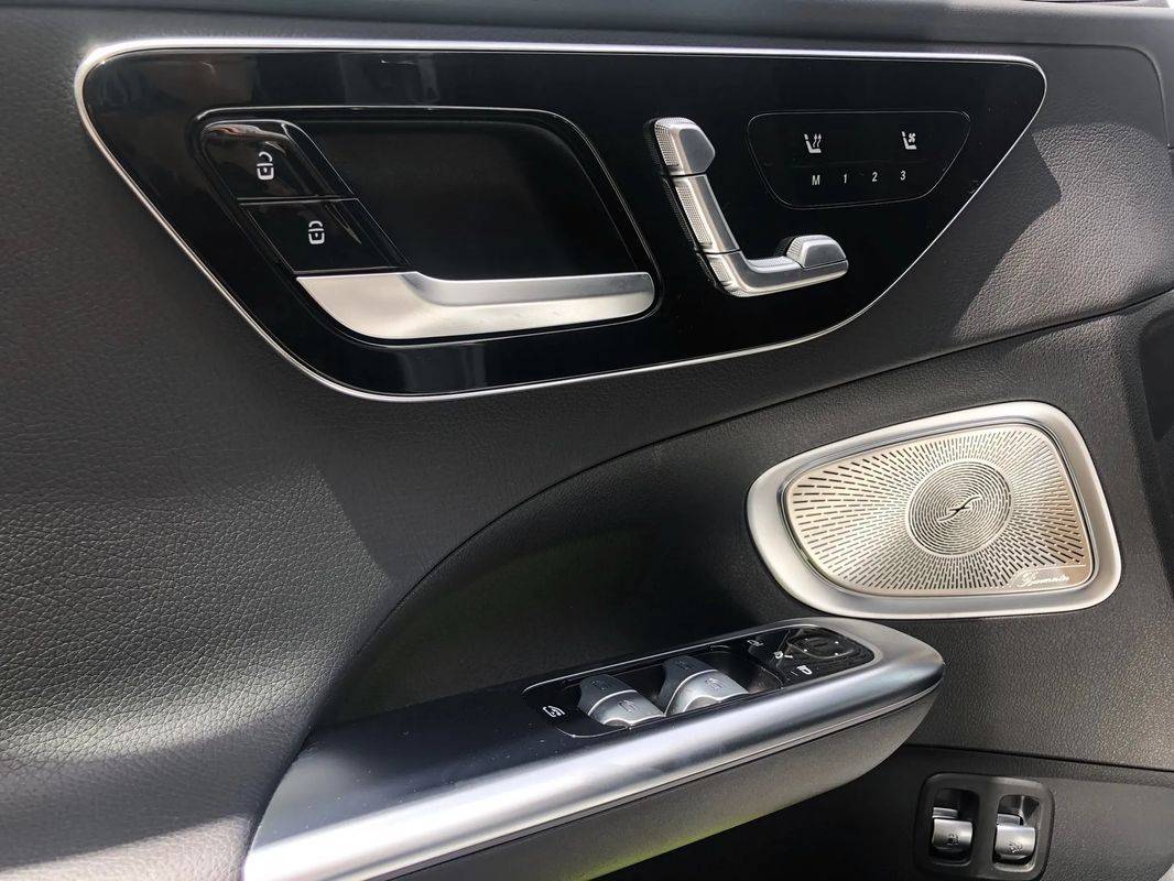 mercedes-benz-classe-c-2023-hibrido-a-gasolina-1999cc