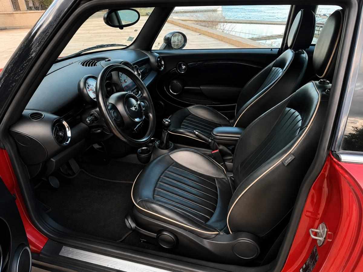 mini-hatch-d-2-0-2011-diesel-1598cc