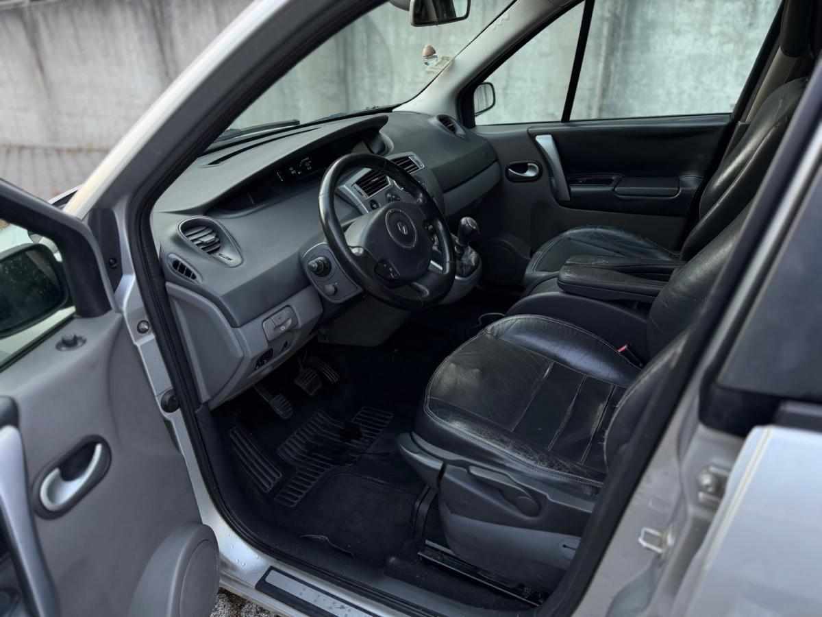 renault-scenic-1-5-dci-2009-diesel-1461cc