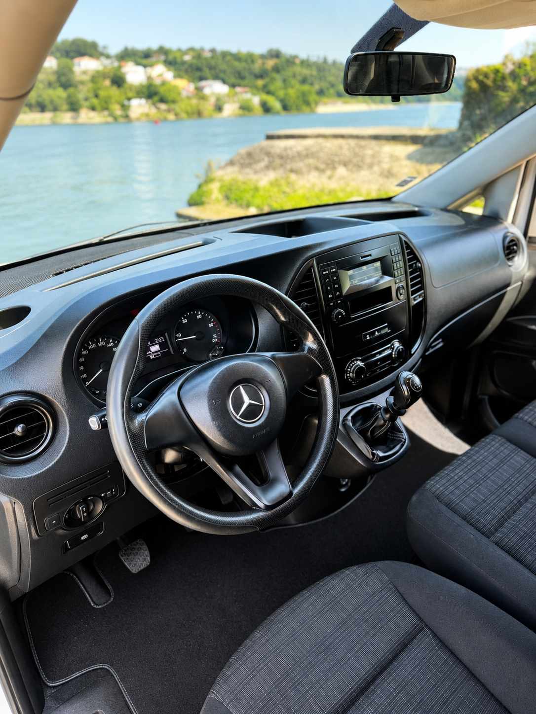 mercedes-benz-vito-114-cdi-2018-diesel-2143cc
