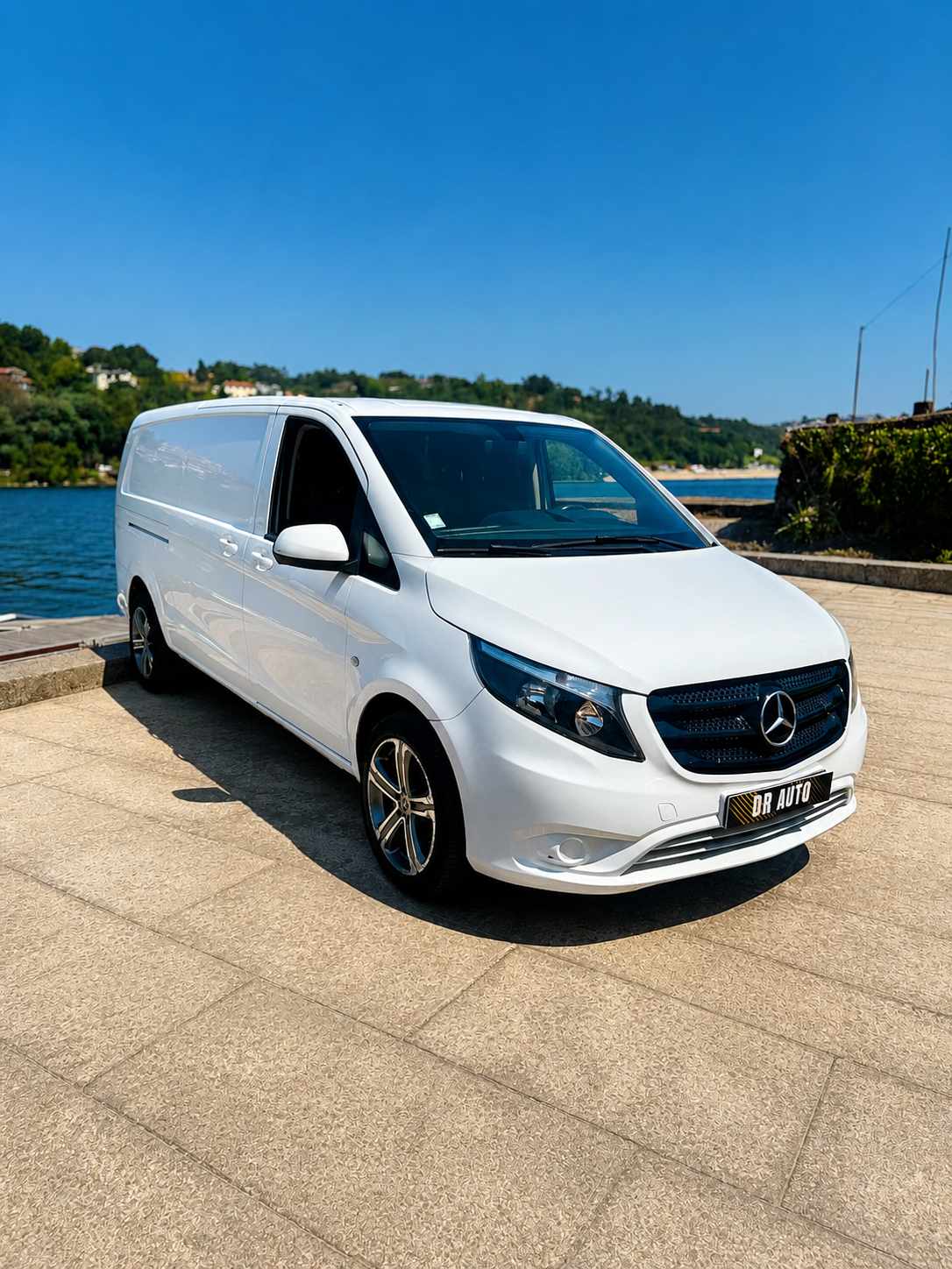 mercedes-benz-vito-114-cdi-2018-diesel-2143cc
