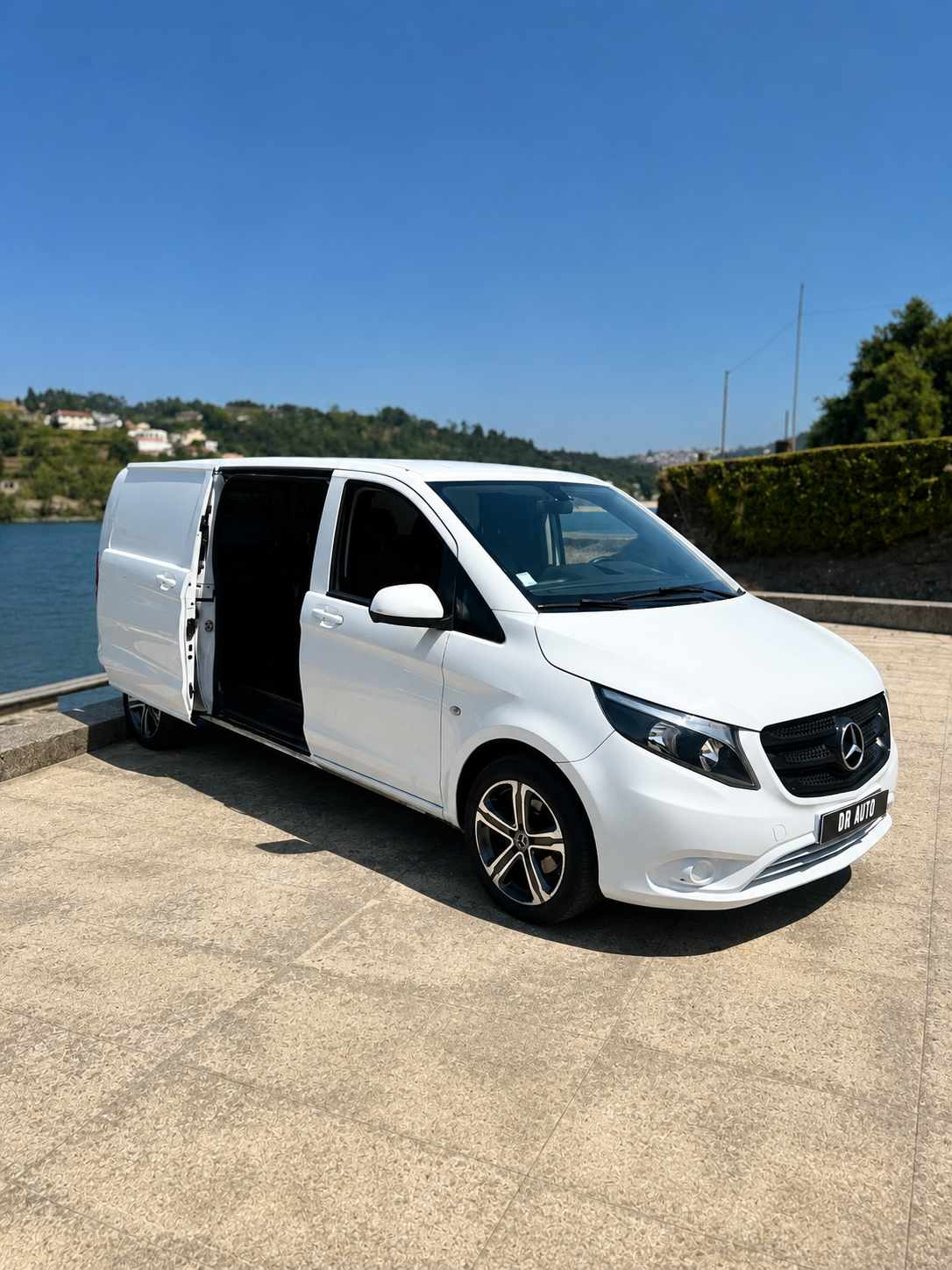 mercedes-benz-vito-114-cdi-2018-diesel-2143cc