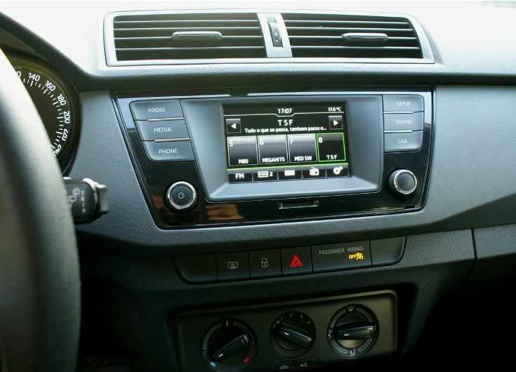 skoda-fabia-1-0-mpi-2017-gasolina-999cc