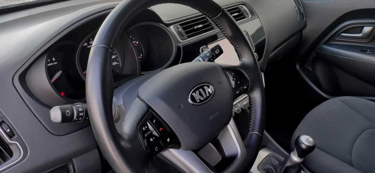 kia-rio-1-2-cvvt-2016-gasolina-1248cc