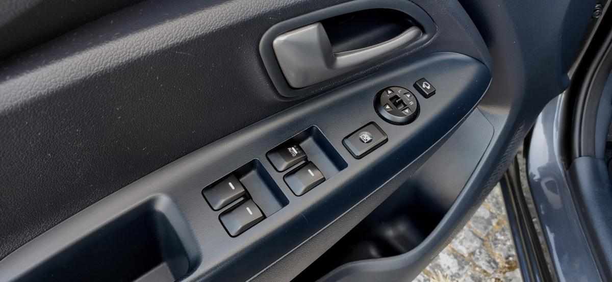 kia-rio-1-2-cvvt-2016-gasolina-1248cc