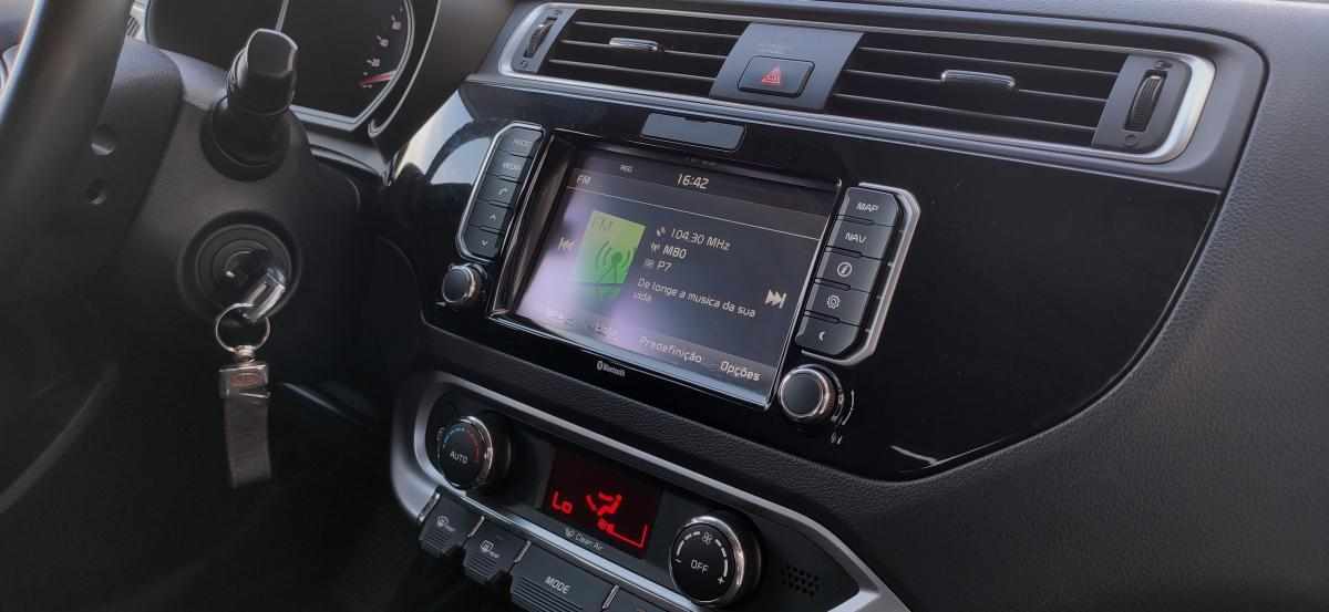 kia-rio-1-2-cvvt-2016-gasolina-1248cc