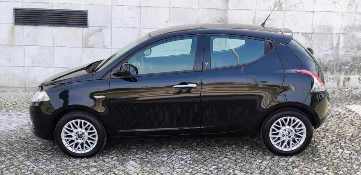 lancia-ypsilon-1-2-95cv-2014-diesel-1248cc