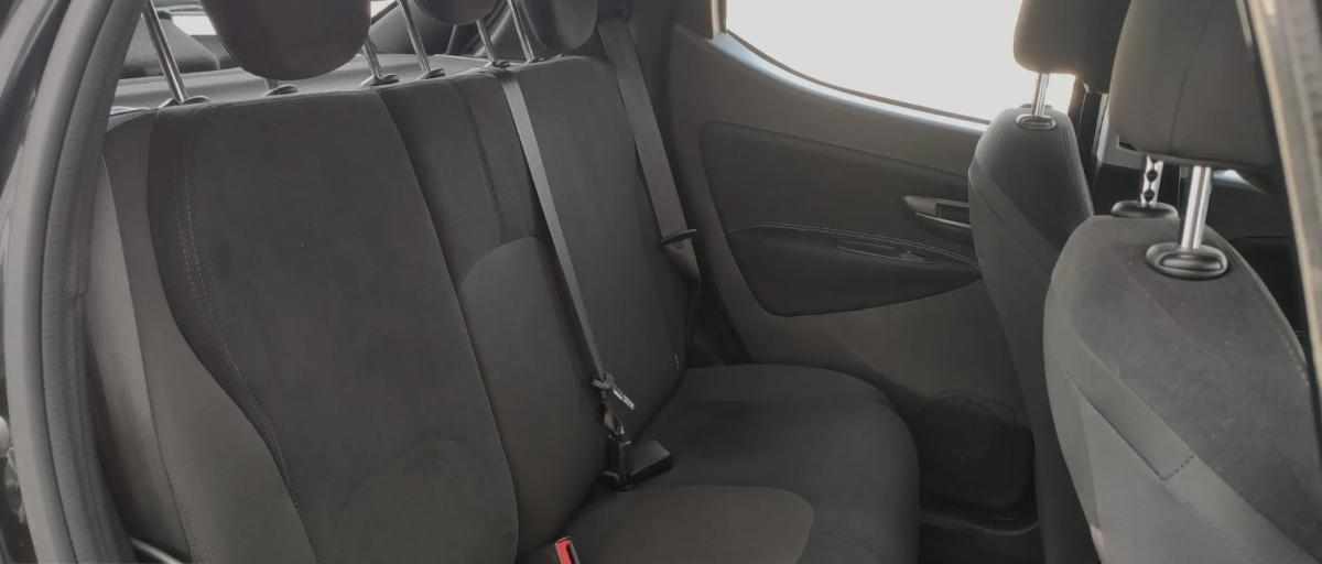 lancia-ypsilon-1-2-95cv-2014-diesel-1248cc