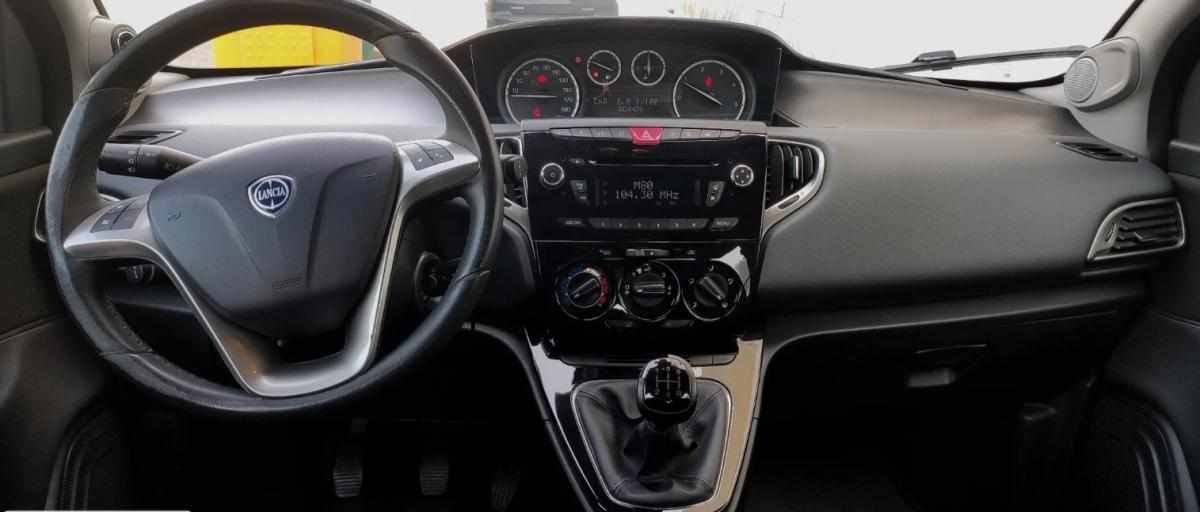 lancia-ypsilon-1-2-95cv-2014-diesel-1248cc