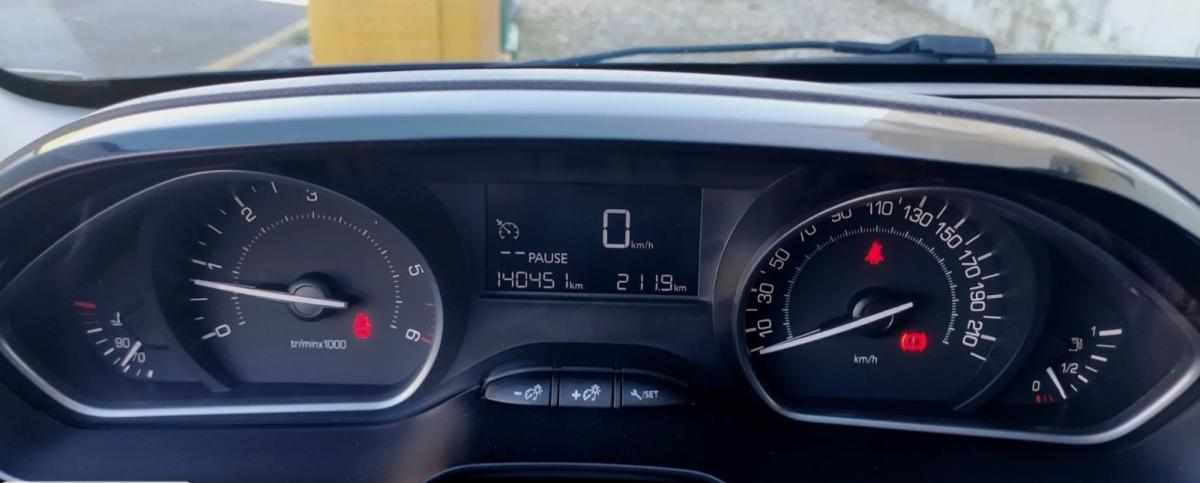 peugeot-208-1-6-bluehdi-2016-diesel-1560cc