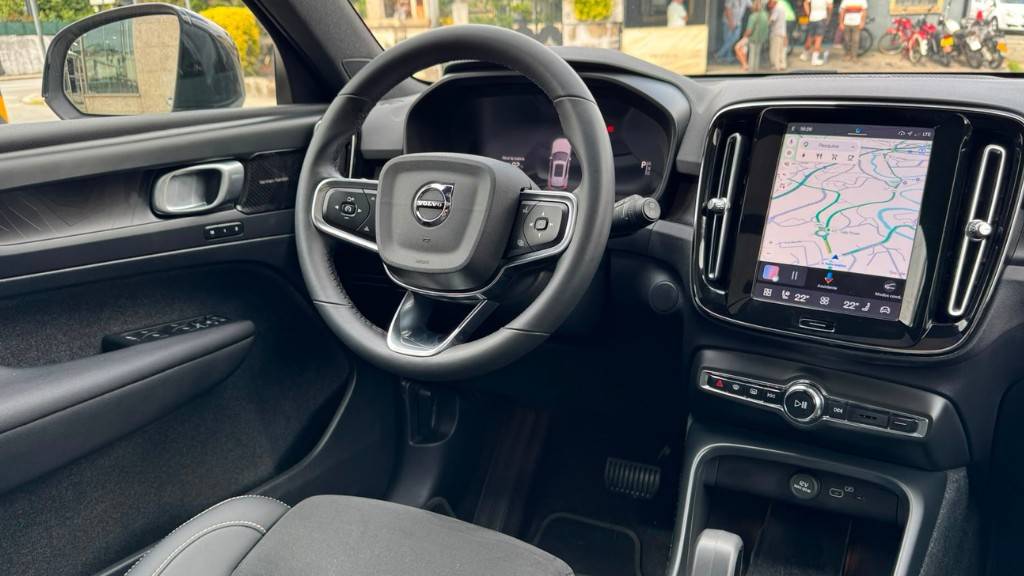 volvo-xc40-2022-eletrico-500cc