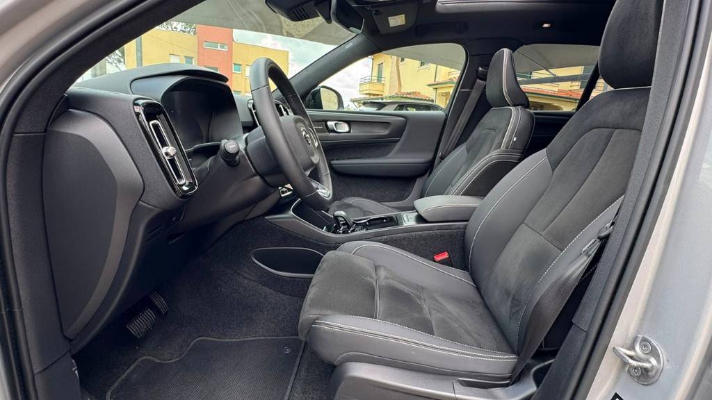 volvo-xc40-2022-eletrico-500cc