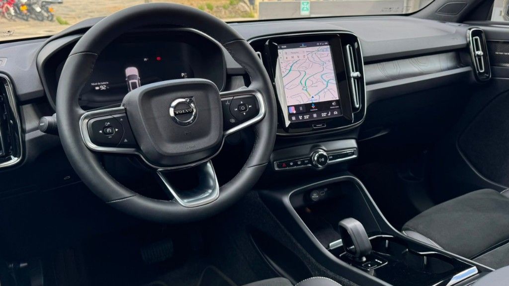 volvo-xc40-2022-eletrico-500cc