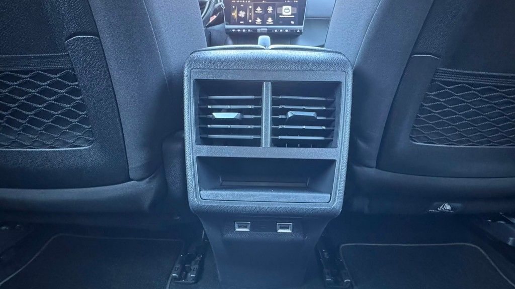 ds-ds-7-crossback-2023-diesel-1499cc