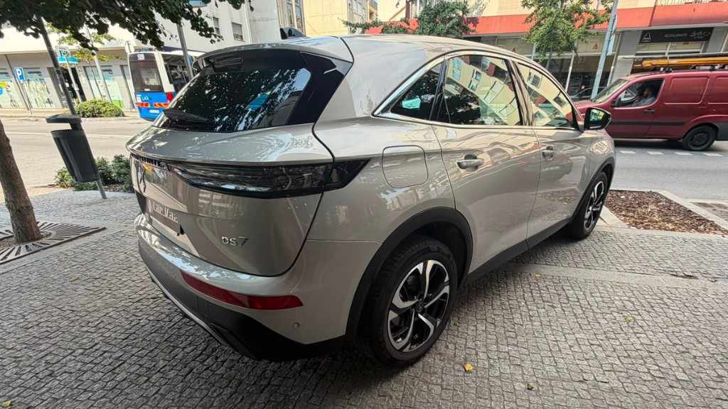 ds-ds-7-crossback-2023-diesel-1499cc