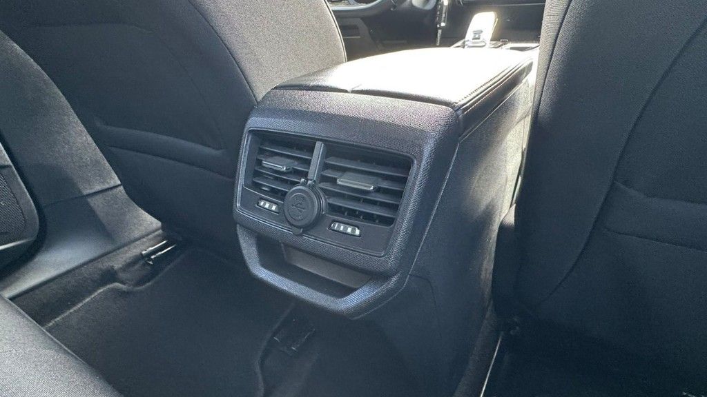peugeot-3008-2018-diesel-1499cc