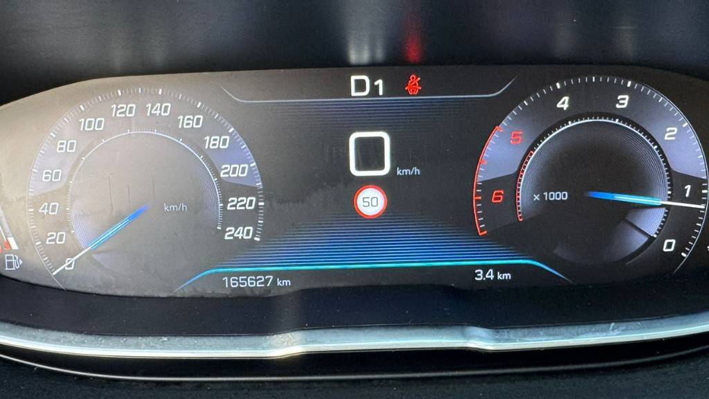 peugeot-3008-2018-diesel-1499cc