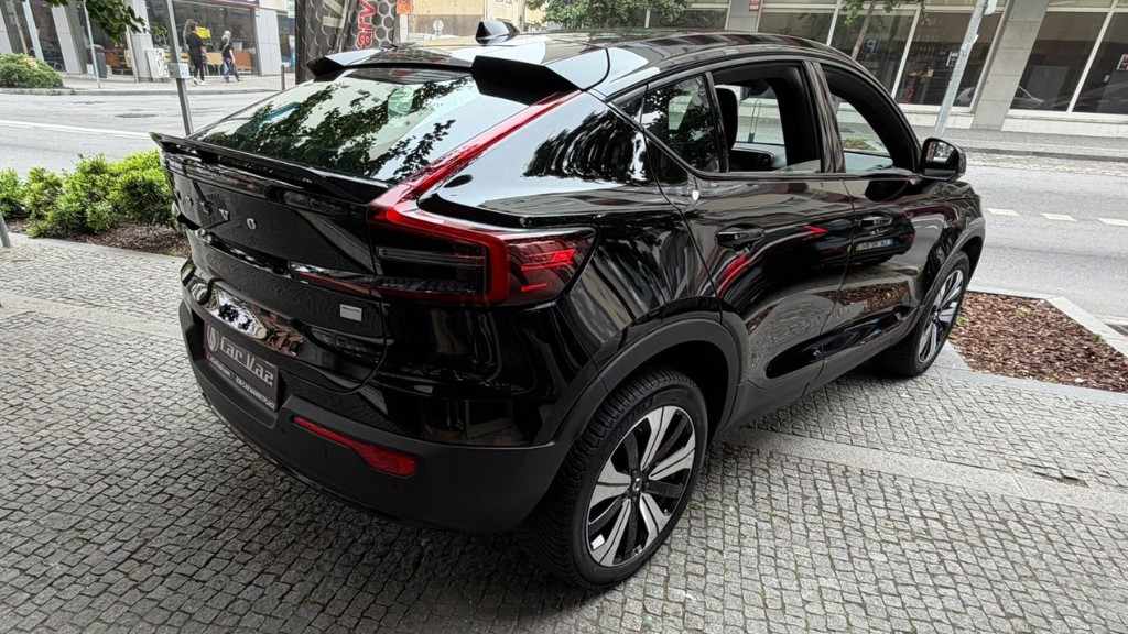 volvo-c40-2023-eletrico-500cc