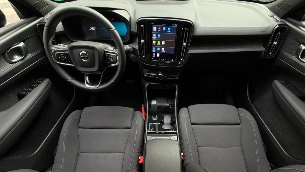 volvo-c40-2023-eletrico-500cc