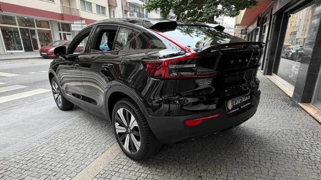volvo-c40-2023-eletrico-500cc