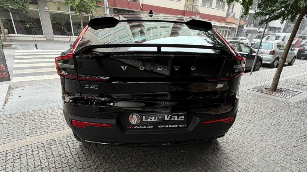 volvo-c40-2023-eletrico-500cc