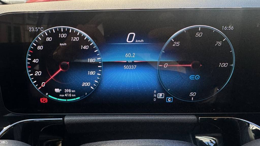 mercedes-benz-eqa-2022-eletrico-500cc