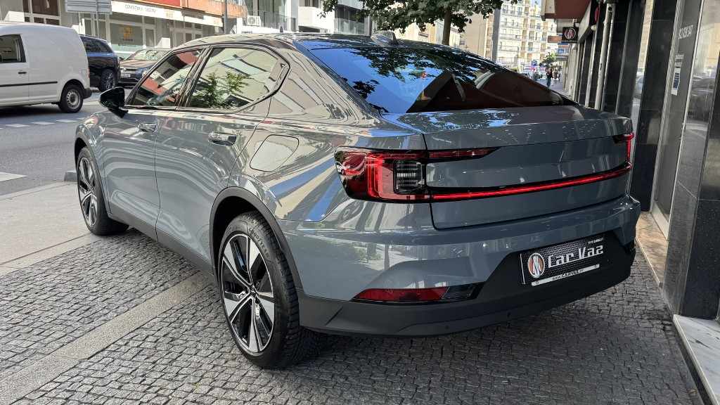 polestar-2-2022-eletrico-500cc