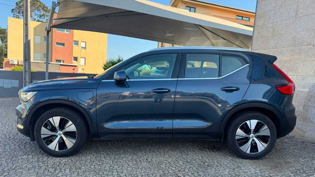 volvo-xc40-2022-hibrido-a-gasolina-1477cc