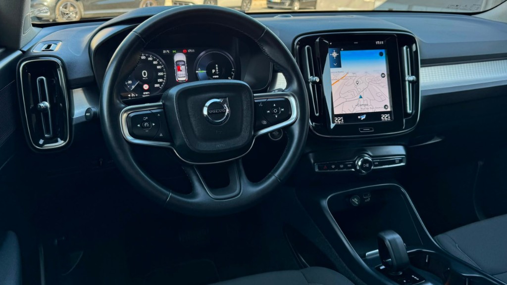 volvo-xc40-2022-hibrido-a-gasolina-1477cc