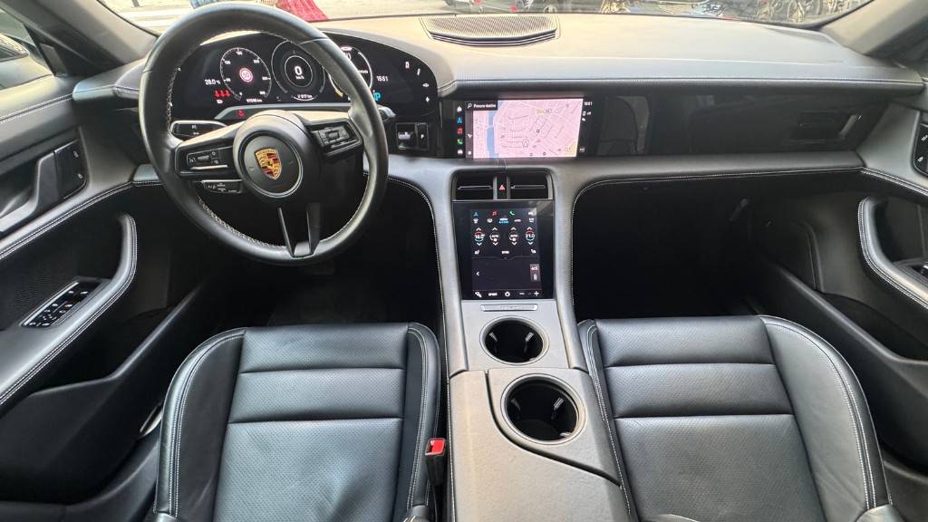 porsche-taycan-2021-eletrico-500cc