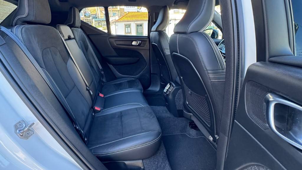 volvo-xc40-2022-eletrico-0cc