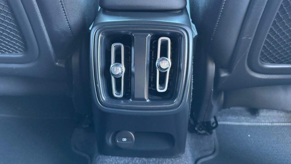 volvo-xc40-2022-eletrico-0cc