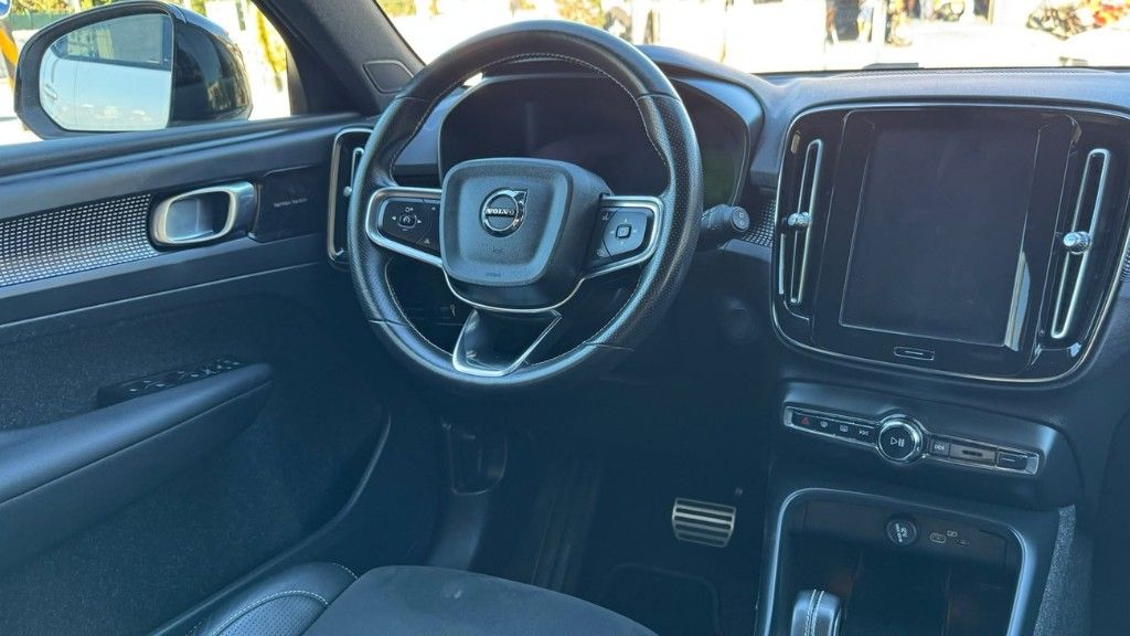 volvo-xc40-2022-eletrico-0cc