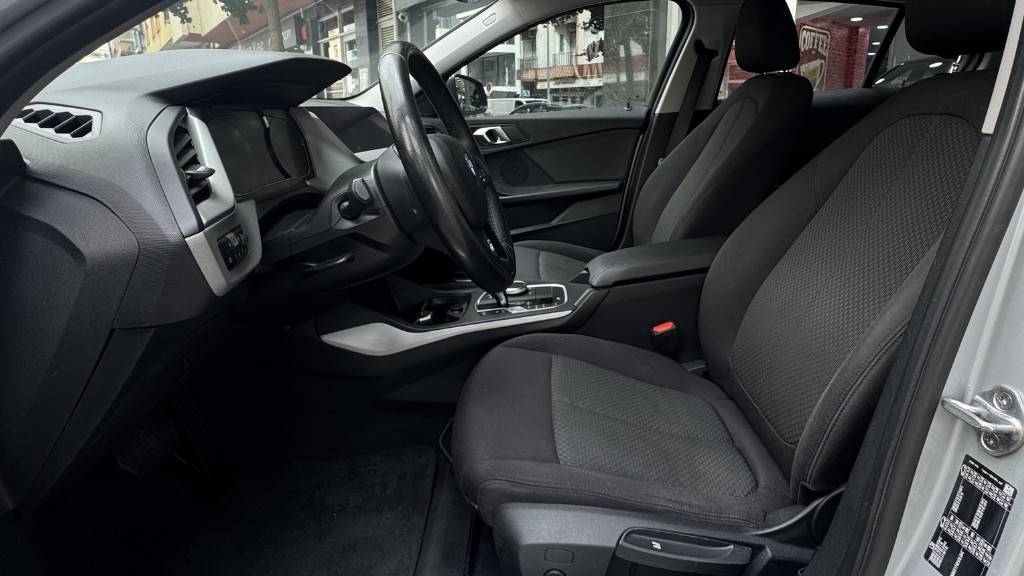 bmw-serie-1-116d-2019-diesel-1496cc