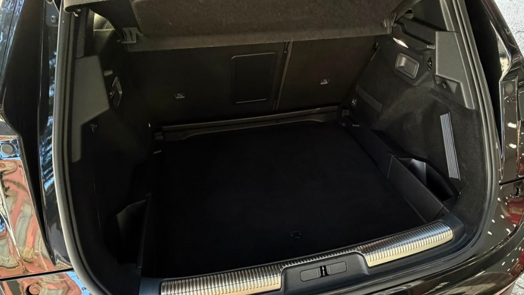 ds-ds-7-crossback-2023-diesel-1499cc