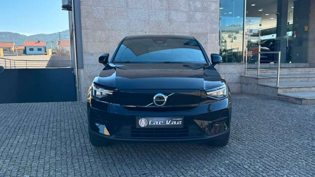 volvo-c40-2023-eletrico-500cc