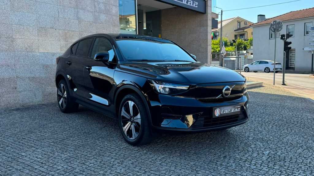 volvo-c40-2023-eletrico-500cc