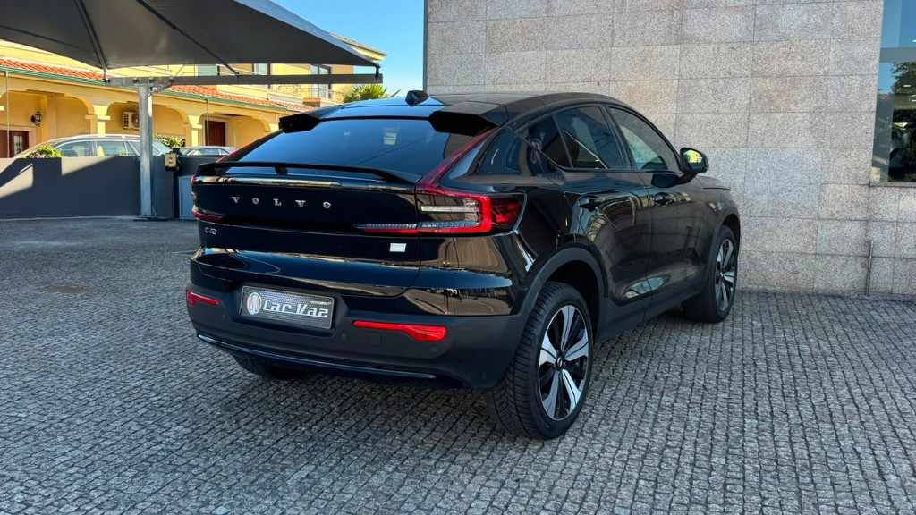 volvo-c40-2023-eletrico-500cc