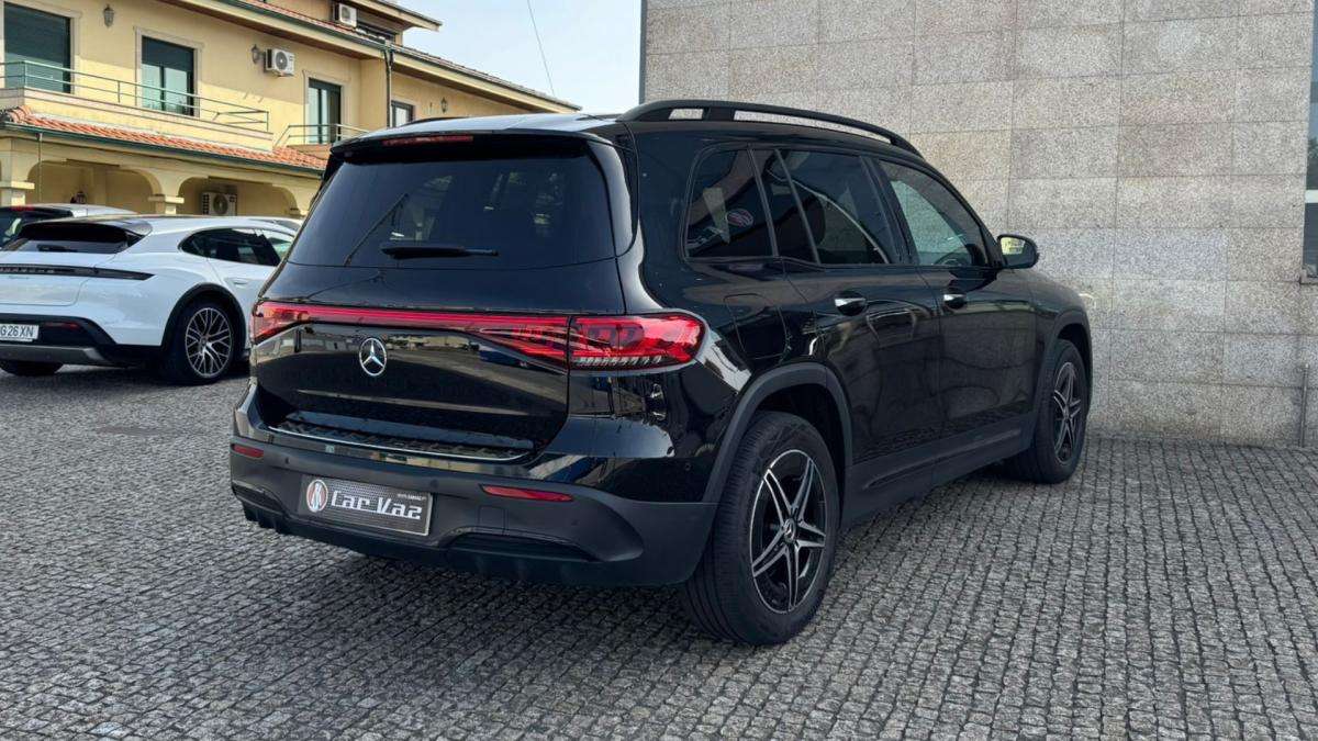 mercedes-benz-eqb-2023-eletrico-500cc
