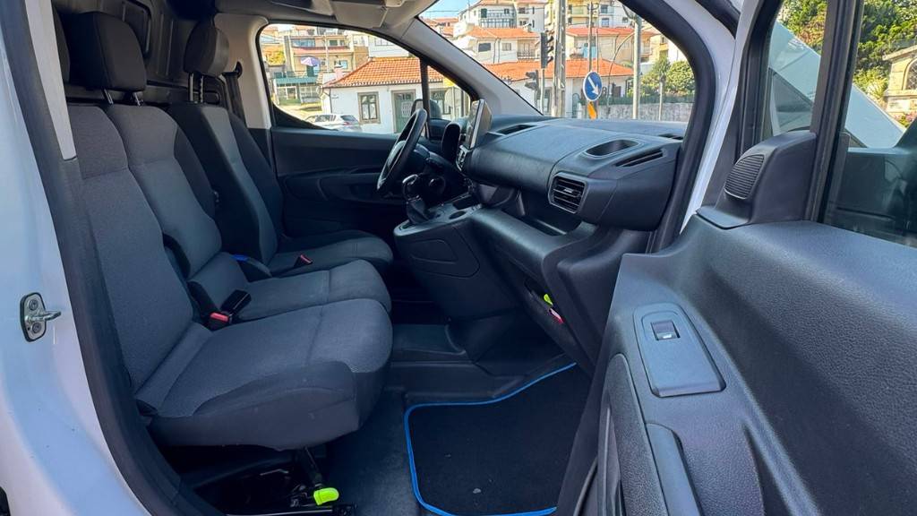 citroen-berlingo-2021-diesel-1499cc
