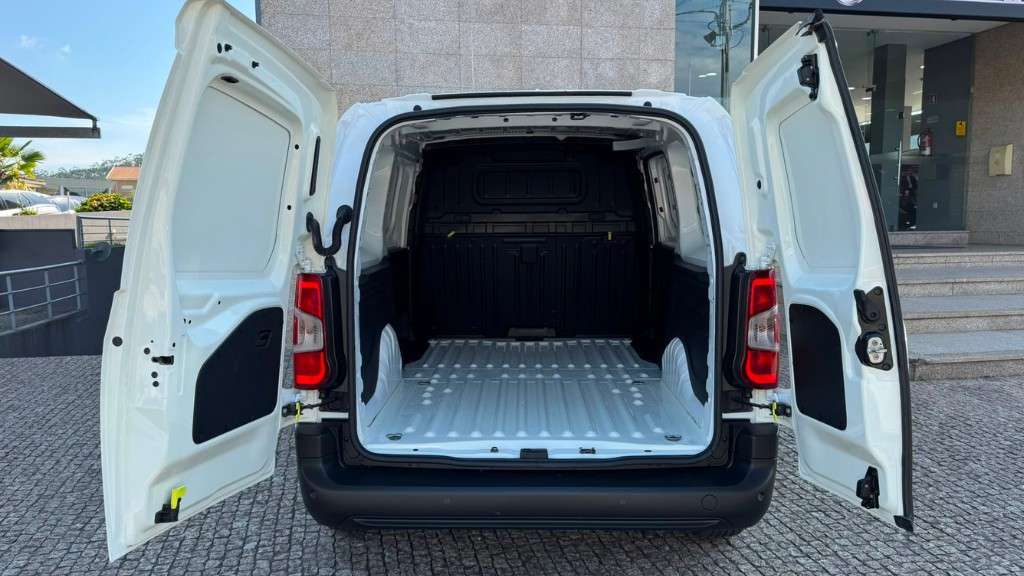 citroen-berlingo-2021-diesel-1499cc