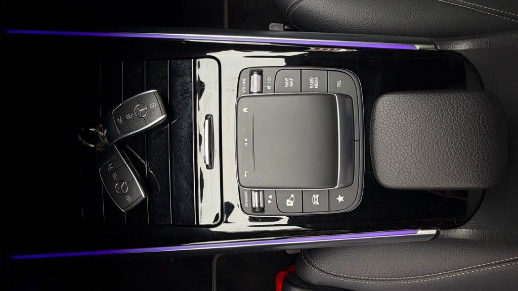 mercedes-benz-eqa-2022-eletrico-0cc