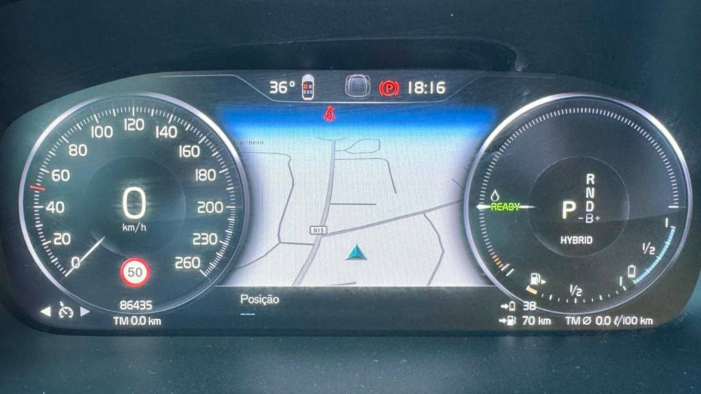 volvo-xc40-2022-hibrido-a-gasolina-1477cc