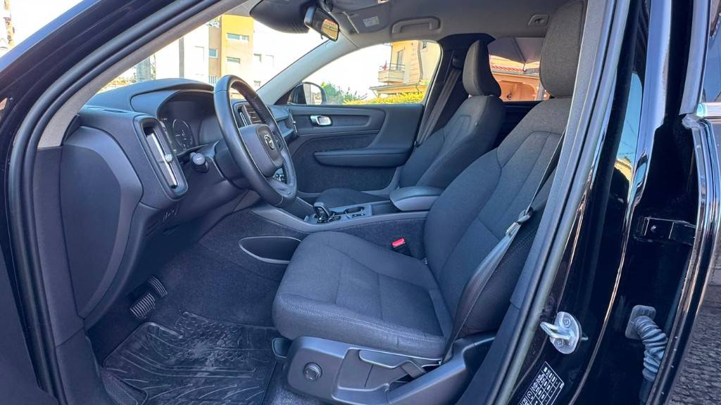 volvo-xc40-2022-hibrido-a-gasolina-1477cc