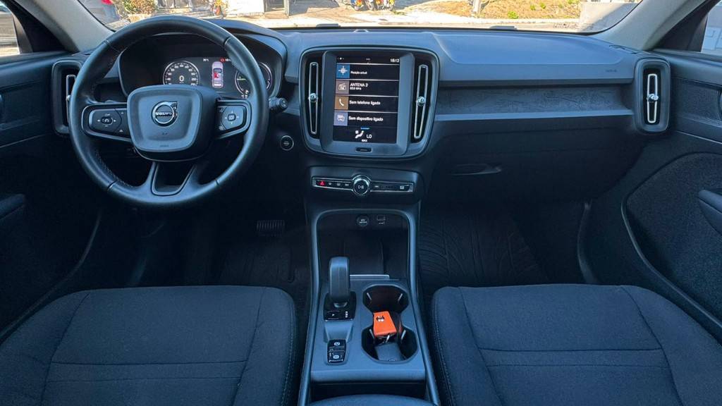 volvo-xc40-2022-hibrido-a-gasolina-1477cc