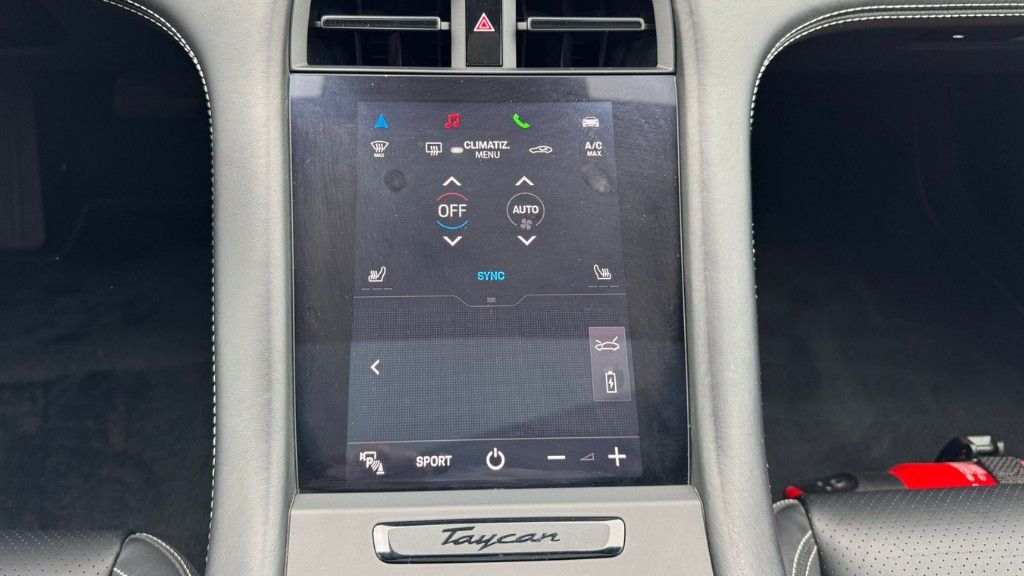 porsche-taycan-2021-eletrico-500cc