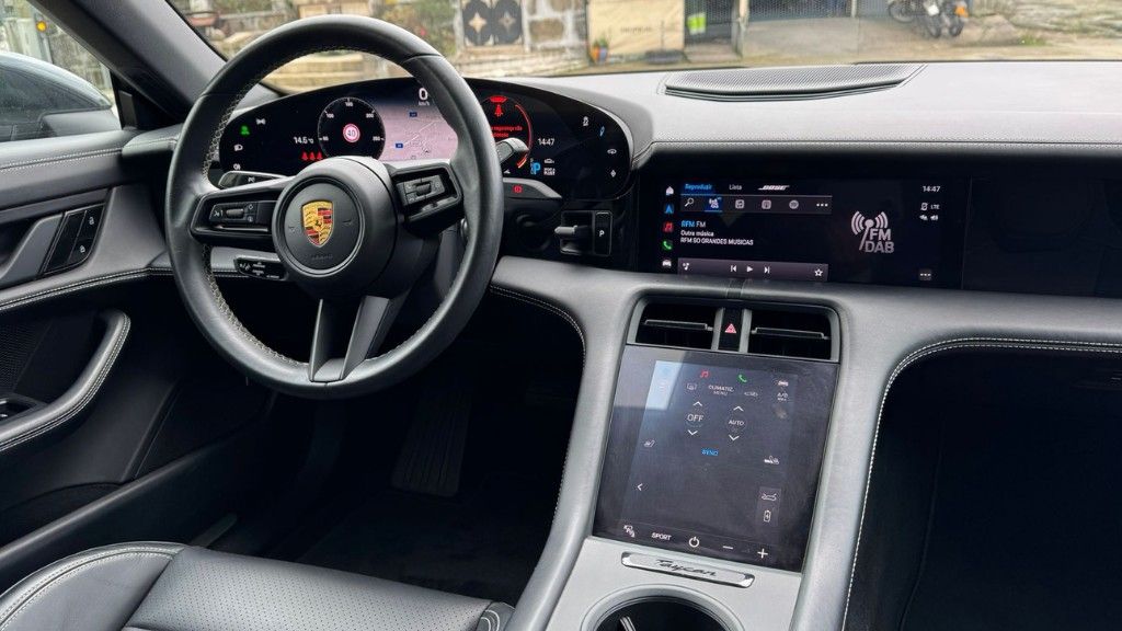 porsche-taycan-2021-eletrico-500cc