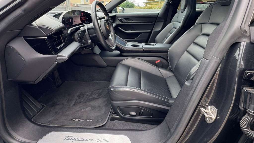 porsche-taycan-2021-eletrico-500cc